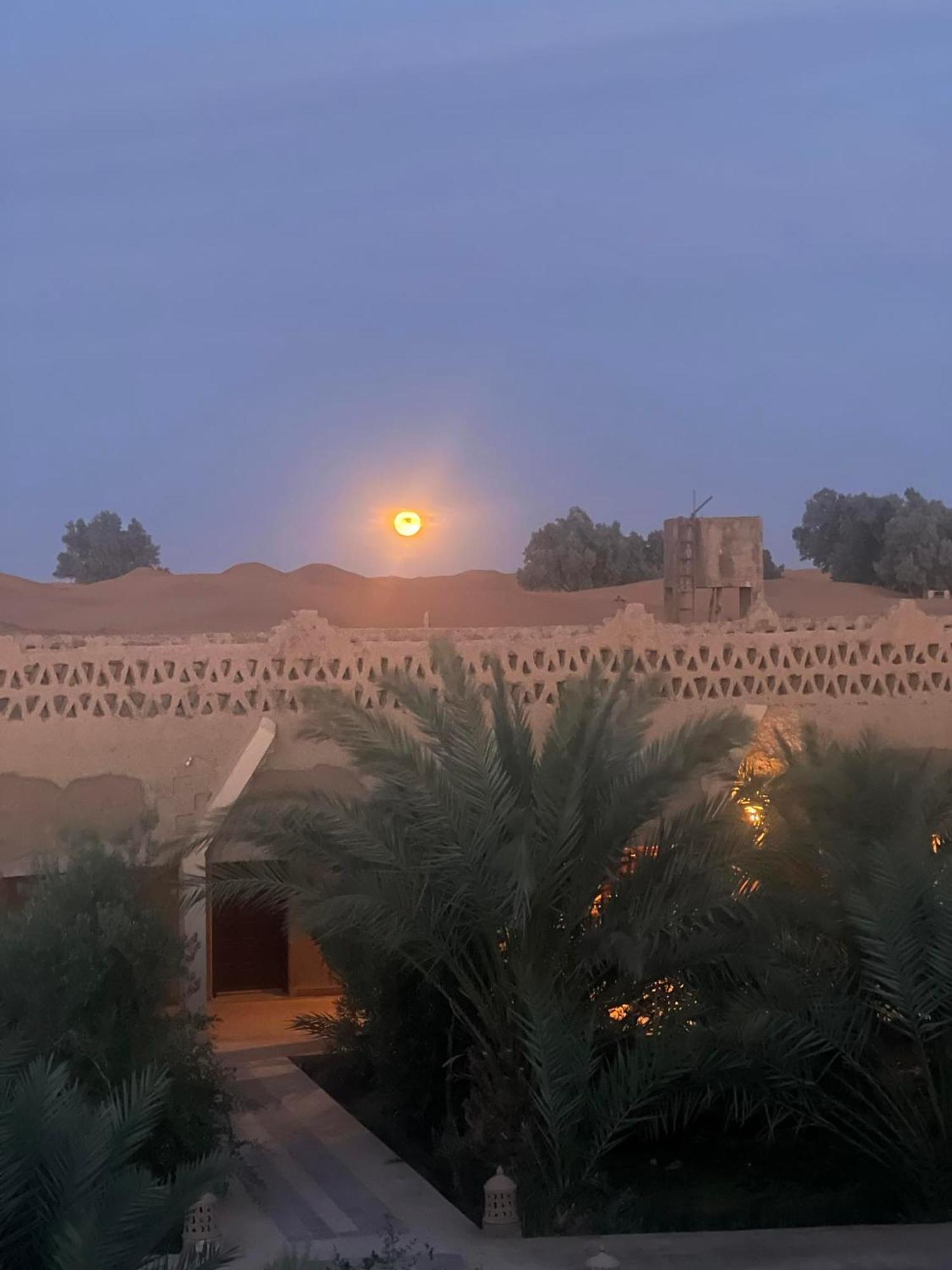 Sahara Sands Hotel Мерцуга Екстериор снимка