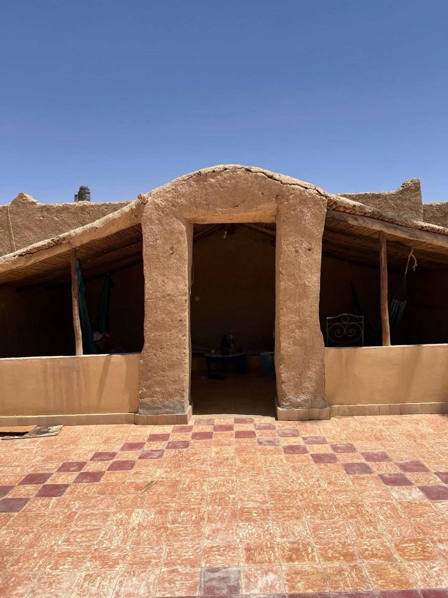 Sahara Sands Hotel Мерцуга Екстериор снимка